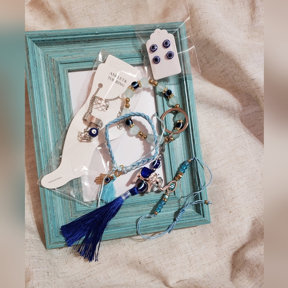 Blue Style Evil Eye Bundle Bracelets, Keychain,Studs,Ankle And Toe Rings 6 Piece - Picture 2 of 2